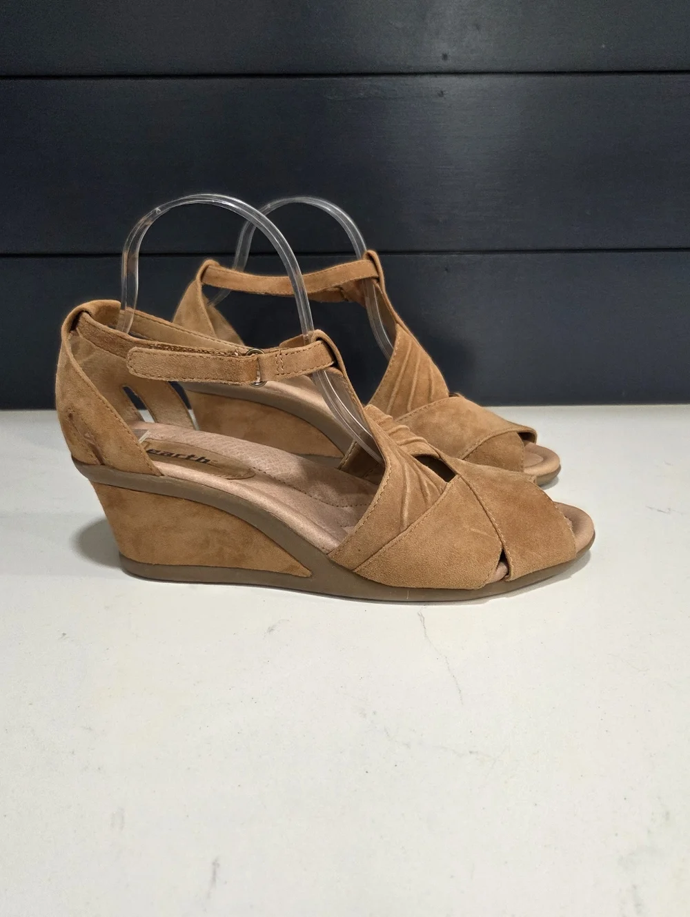 Earth Suede Wedge Sandals Women’s Tan Comfort Shoes Open Toe Slingback Size 10